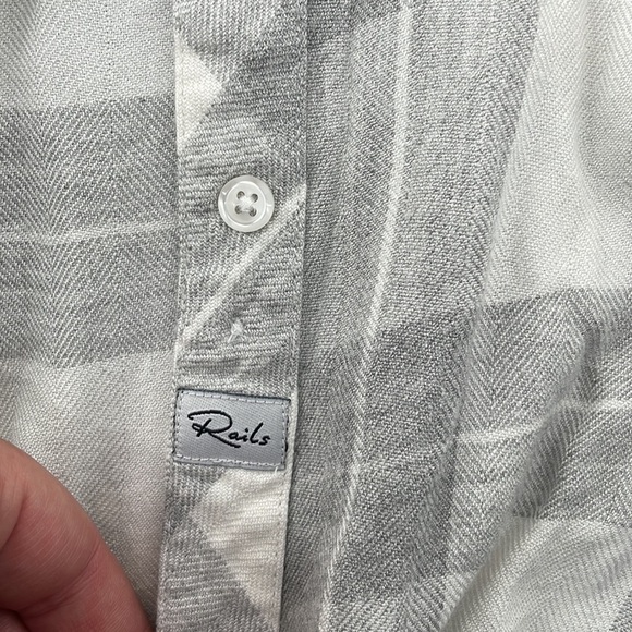 Rails hunter grey plaid button down shirt flannel soft cozy cabin top sz sm - Picture 5 of 11